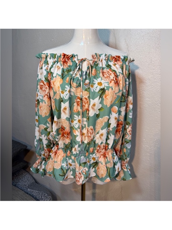 Tops - Off-Shoulder Floral Blouse in Sage with Peach & White Blooms